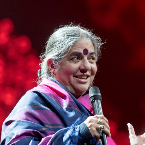 Vandana Shiva: una fisica nucleare contro la globalizzazione